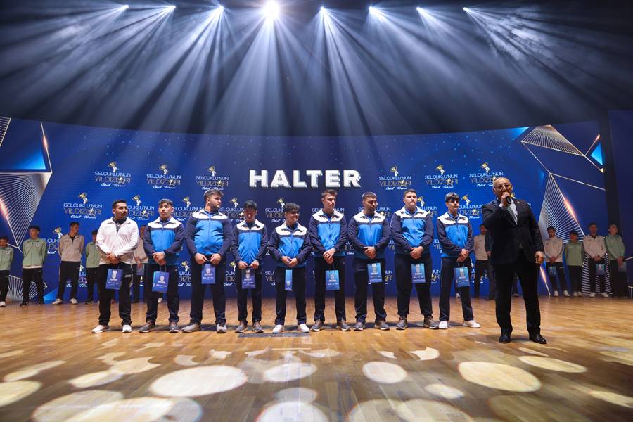 Selçuklu’nun başarısı salona sığmadı 22